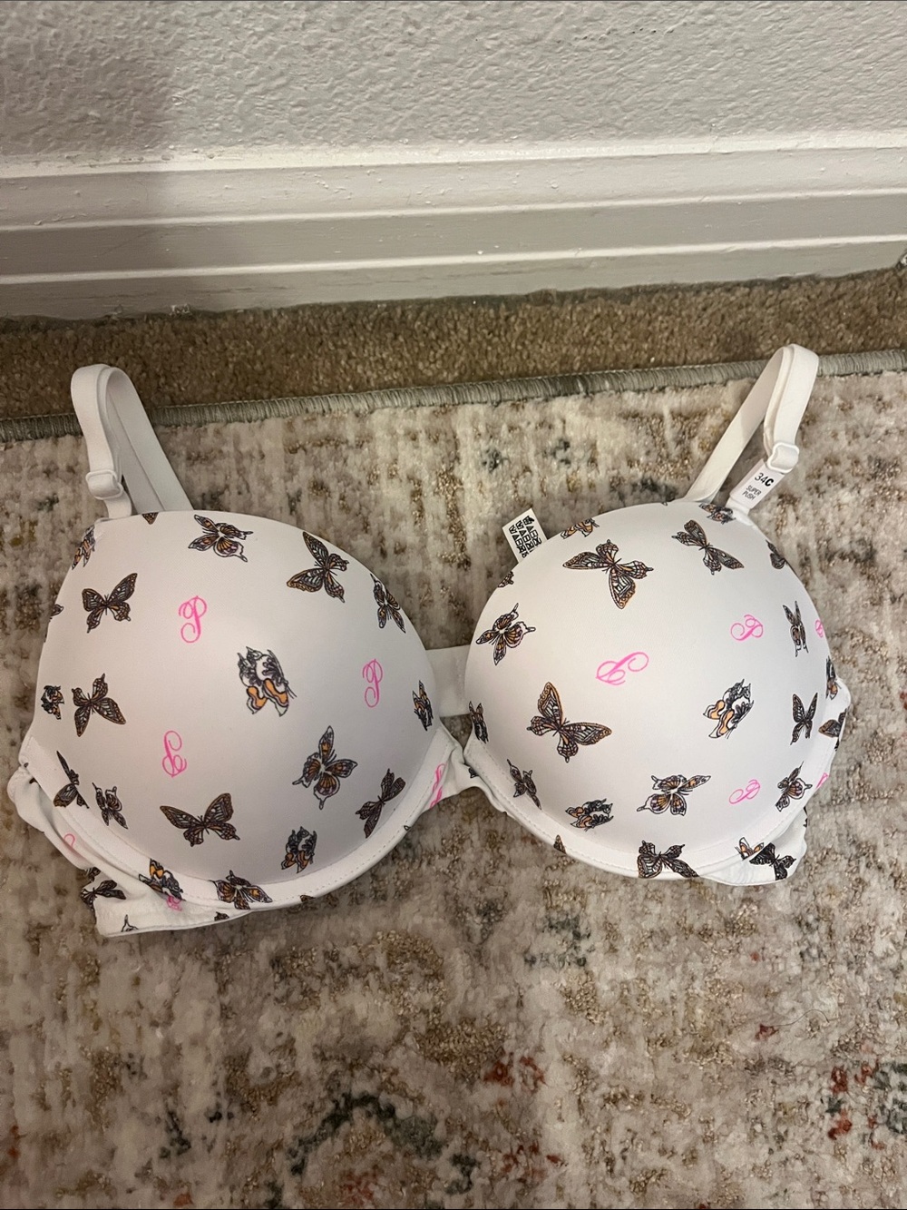 Women’s NWT 34C super push up bra